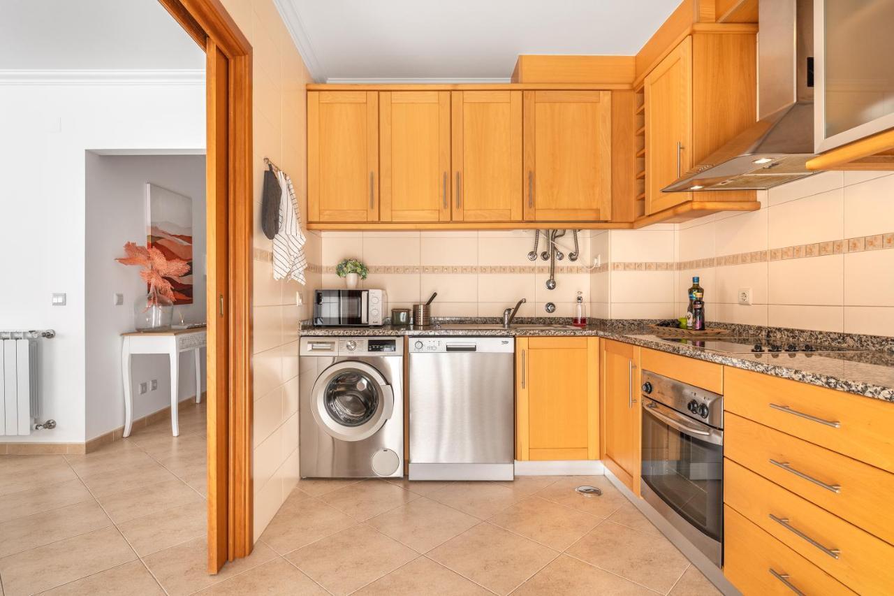 Ocean Getaway - Private Parking And Sea View Appartement Nazaré Buitenkant foto